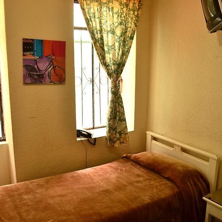 Hostal Loro Verde Quito Exteriér fotografie
