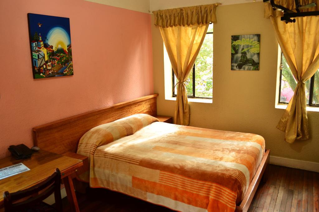 Hostal Loro Verde Quito Exteriér fotografie
